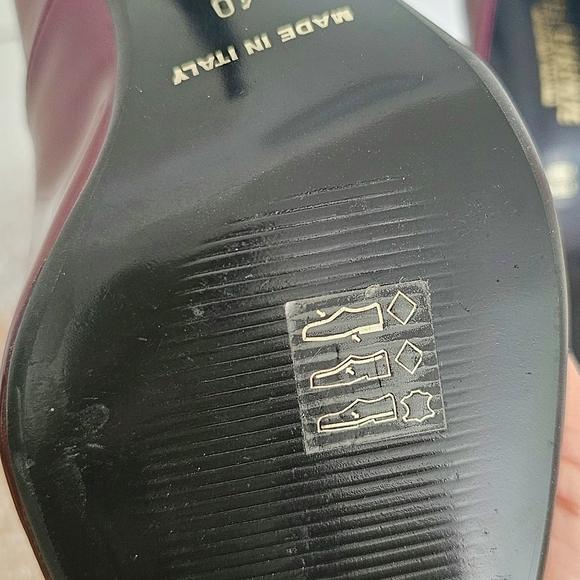 Elegant Maroon Women's Heels - Picture 4 of 5